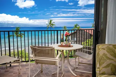 Image de New listing: Oceanfront Oasis on Maui - Ocean View Aston Kaanapali Shores 606