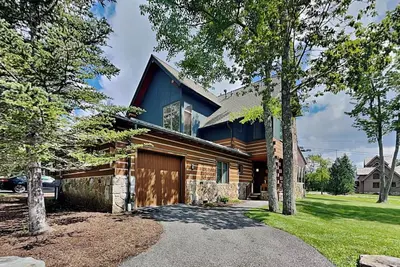 Image de Family, Friends and Fun Times | Ski In/Ski Out, Pet Friendly