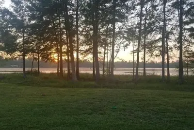 Image de Cozy Cabin with Private Lake enjoyable in Fins&Feathers Rv Park Donalsonville Ga