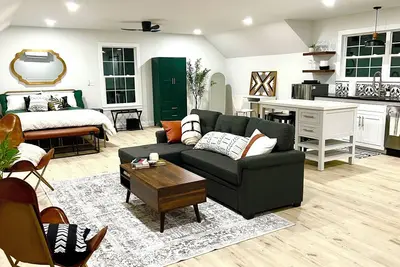 Image de Cozy, new and modern guesthouse. Don’t get a hotel, get a Villa!