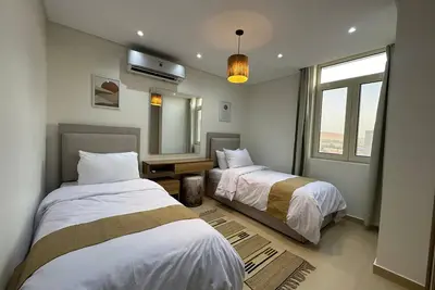 Image de First Row to Pyramids 2bdr Apt