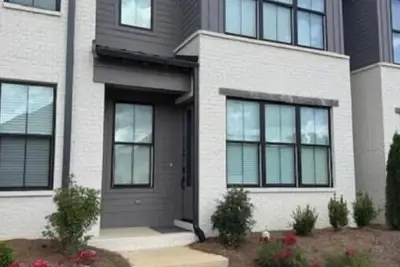 Image de New, 3br/3. 5ba Condo/1, 750 sq ft - 5 min to Ole Miss / 2. 5 Miles to The Square! !