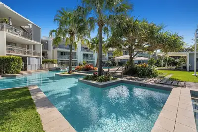 Image de Popular 3 Bedroom Swim-Up