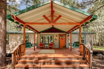 Image de Sisters Forest Retreat • Hot Tub • Volleyball • Near Bend