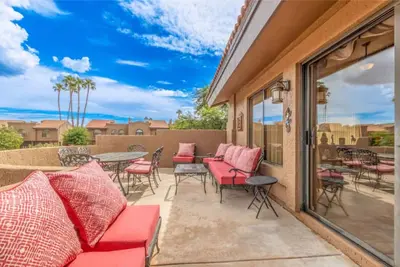 Image de Pool, Tennis, Gym & Hot Tub | 55+ Resort-Style Mountain Stay