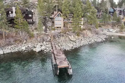 Image de Luxury Lakefront Lake Tahoe Rental & Dock
