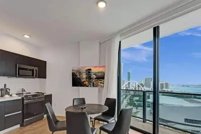 Image de Miami 3br Retreat City & Bay Views 1809