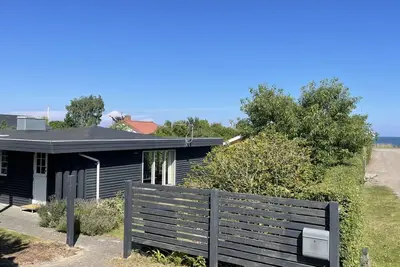 Image de \"Sampsa\" - 75m from the sea by Interhome