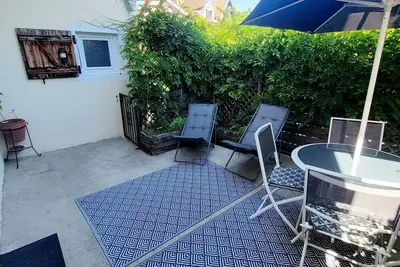 Image de Grand et lumineux T2 sur grande terrasse verdoyante 🌿 Calme, près ville  & Lac