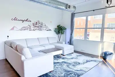 Image de Brand New Modern Spacious Loft in Downtown with free parking