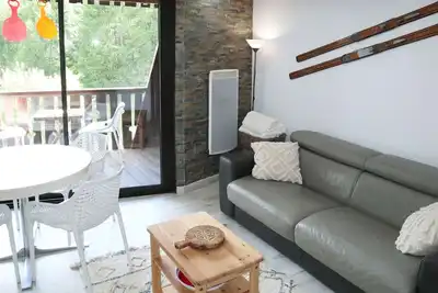 Image de Studio cosy bord de piste aux Orres avec balcon, animaux acceptés