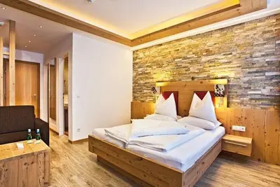 Image de Room \"Mitterspitz without balcony\", 1-3 nights - Landhotel Alpenhof