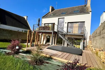 Image de Maison avec Spa, en plein coeur du bourg et à 2km des plages