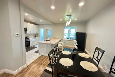 Image de 3-bedroom building in fantastic Pittsburgh with Ac