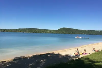 Image de Gite jura, lac de Chalain, cascades du hérisson, convivial et tout confort