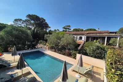 Image de Spacious 5-bDR villa with pool, sleeps 15, Mougins, close to Cannes &  the beach
