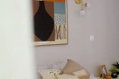 Image de Parenthèse, T1 avec balcon et arrière-cour. Accès privé plage et piscine