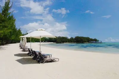 Image de Apartment at Anahita 5*Resort :golf & access to Ile aux Cerfs exclusive beach-3-