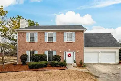 Image de Spacious 4-bedroom house in charming Alabaster with WiFi, Ac