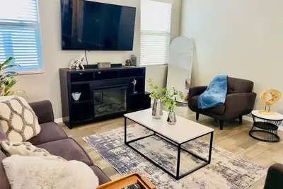 Image de Serene Getaway by South Mountain