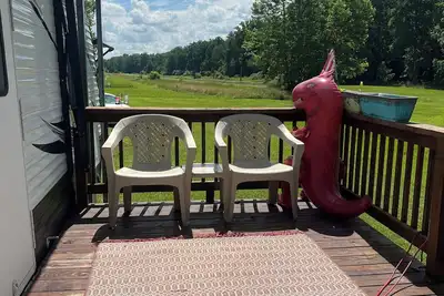 Image de Cozy campground in serene Coeburn with Ac