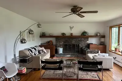 Image de Beautiful Hudson Valley Country Lake House