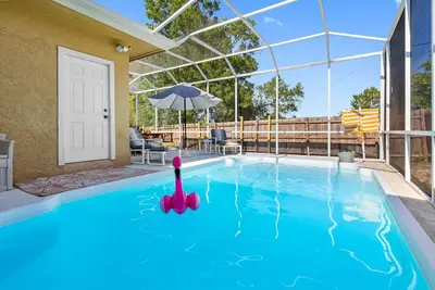 Image de Stylish 4br Retreat w/ Pool – Comfort & Serenity