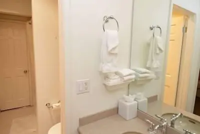 Image de 2/2 Central Condo Aspen, Great Location!