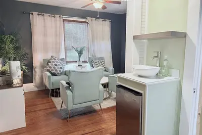 Image de Short driving distance from St. George's shopping and the serene Vilano Beach