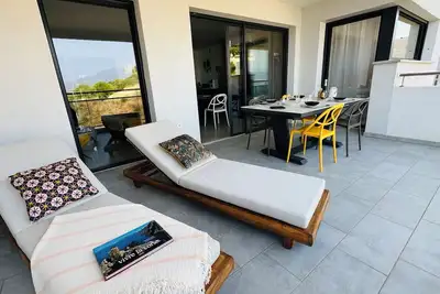 Image de Très bel appartement vue mer terrasse couverte et parking privé