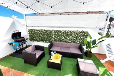 Image de Detached house with terrace, barbecue and solarium near the beach