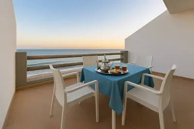 Image de Seaside Group Surf Retreat • Direct Beach Access With Kitchen and WiFi Taghazout