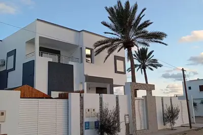 Image de Charmant appartement de 2 chambres à Houmt Souk