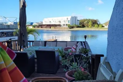 Image de Superb villa on the water, close to supermarket restaurants & fantastic beaches.