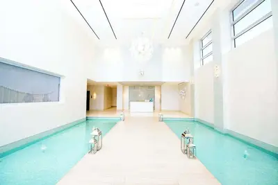 Image de Modern Condo at One Cable Beach with Balcony