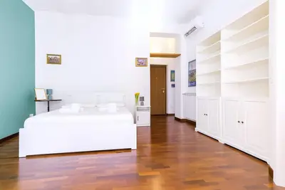 Image de Elegantis. it Veniero Suite Apartment - 1 Minute Walk to Vatican Museums