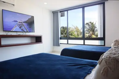 Image de Central, beachside + rooftop w/infinity pool