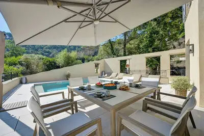 Image de Bastide de charme à Entrecasteaux, à 200 m du village–Piscine privée–9 personnes