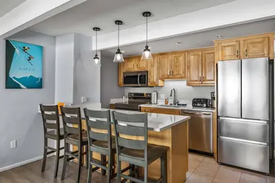 Image de Downtown Aspen Condo Near Slopes & Dining