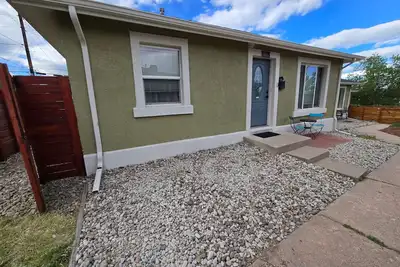 Charming 2-bedroom house in marvelous Denver