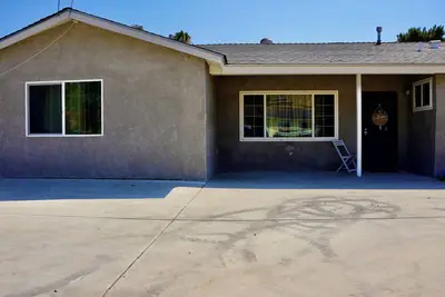 Image de Marvelous 4-bedroom house for large group or family 7 beds