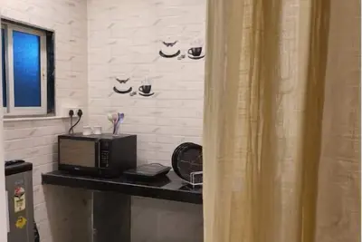 Image de Montano  A curated 1bhk on Off Hill Road, Bandra