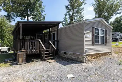 Image de New Cottage 8 at the King Creek Lodge and Marina