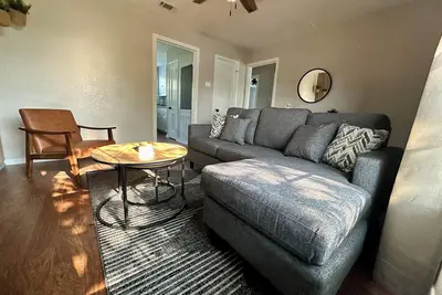 Image de Serene 2-bedroom house 4 min from Baylor Scott and White Hospital