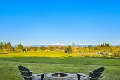 Image de BakerView Retreat 4-bedroom house in Ferndale