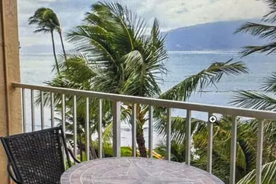 Image de Menuhene Shores  604, Oceanfront Bliss with Incredible Whale Watching Views