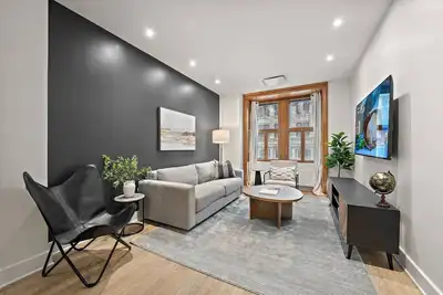 Image de Luxury Central Old Port Mtl Apt - Notre-Dame