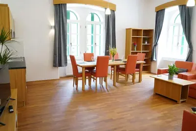 Image de Deluxe Two-Bedroom Apartment with Castle&Garden View