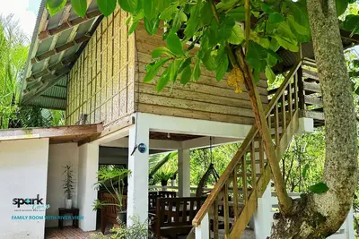 Image de Family House With Private Kitchen, Toilet And Living Room