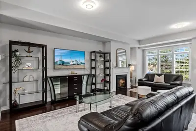 Image de 4 Bed Family Home-Wonderland/Vaughan Mills/York U